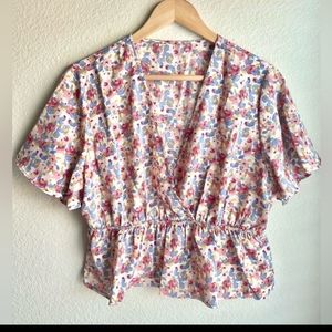 Floral V-neck Blouse